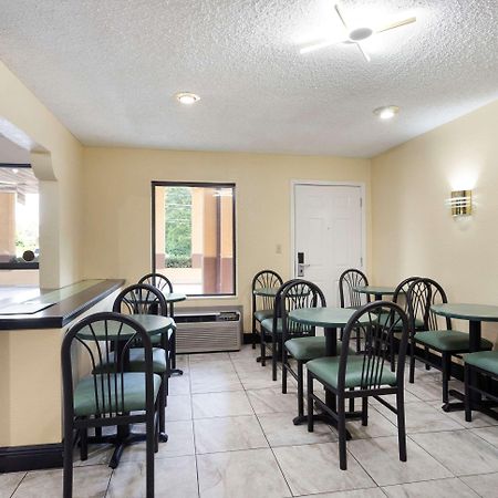 Econo Lodge Clinton Ngoại thất bức ảnh